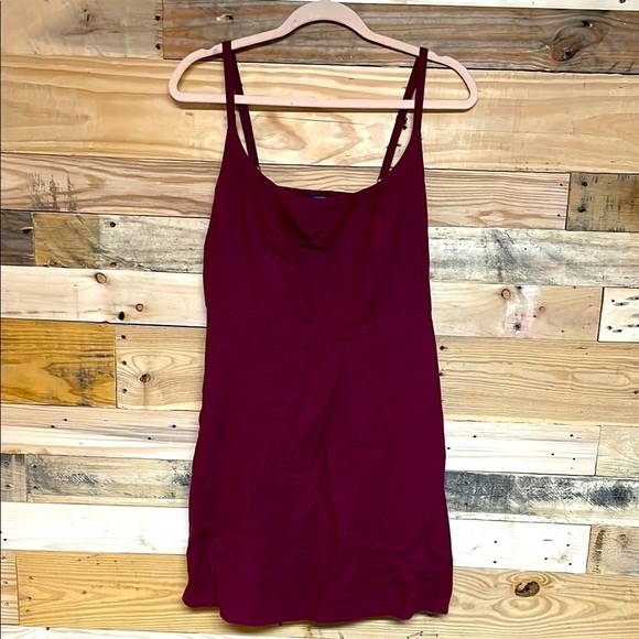 Old Navy size Med Rich Maroon Adjustable Spaghetti Strap Mini Dress with Pockets - Picture 1 of 8